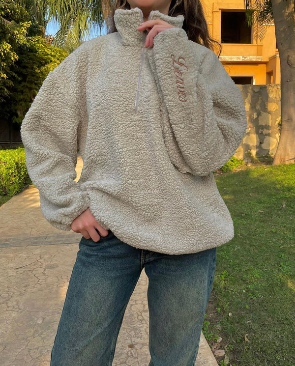 Creamy fleece sweatshirt